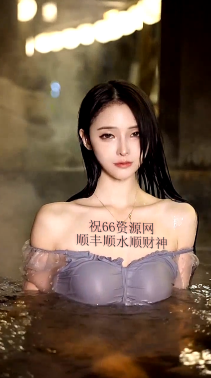 水中美女紫衣服